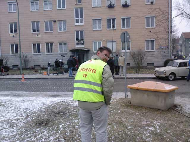 15012009(011).jpg - die Straße musste natürlich professionell gesperrt werden :-)