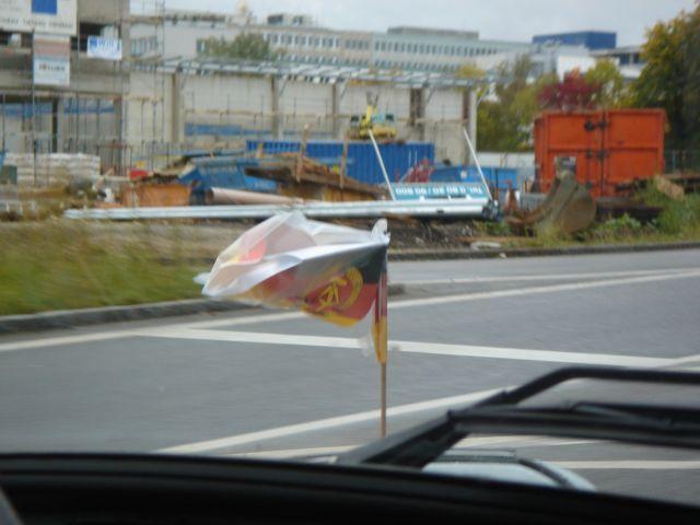 dsc08780.jpg - das Winkelement war dem Fahrtwind nicht ganz gewachsen...