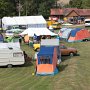 Eingangsbereich, Festzelt und Camping auf dem Platz