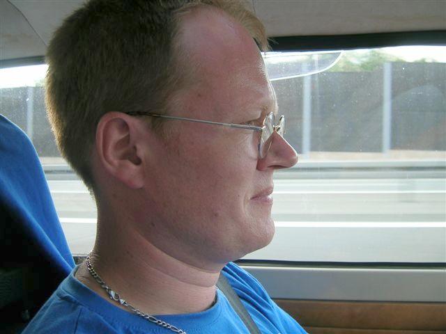 DSCN1696.JPG - Manchmal fährt er auch.
