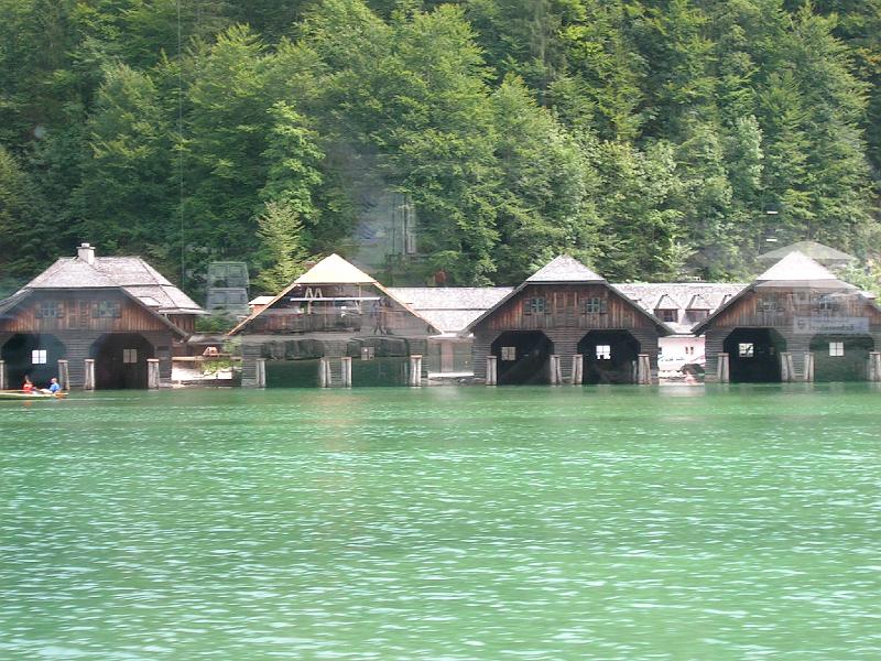 DSCN2139.JPG - Schiffsgaragen mit Stromanschluß