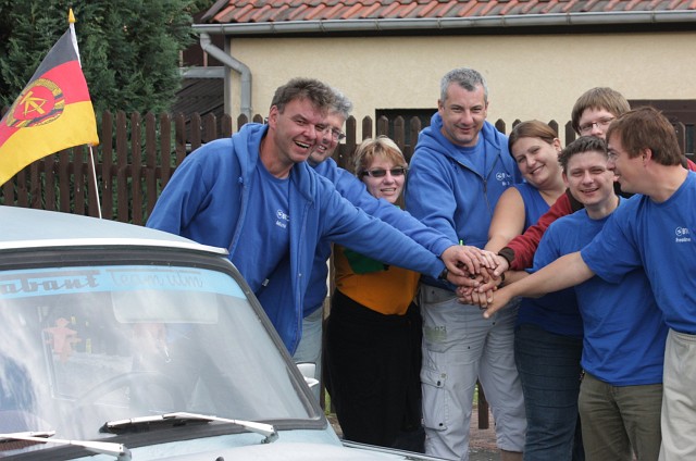 IMG_2369.JPG - Das Team der drei Fahrzeuge des BTC bei der Orientierungsfahrt.