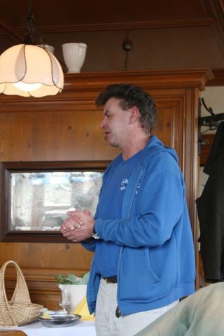 IMG_1970.JPG - … bittet er um Stimmen!