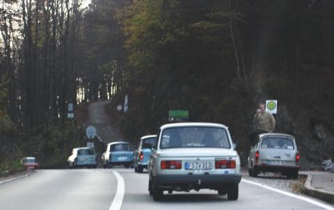 trabiskesselberg_141.jpg - der Marcus beim Videodreh auf der Kesselberg-Paßhöhe