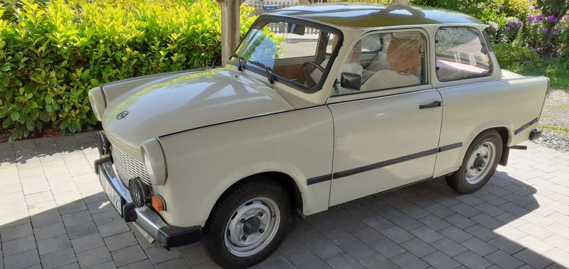 01 - Trabi 800x379.jpg