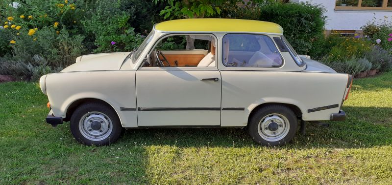 03 - Trabi 800x379.jpg